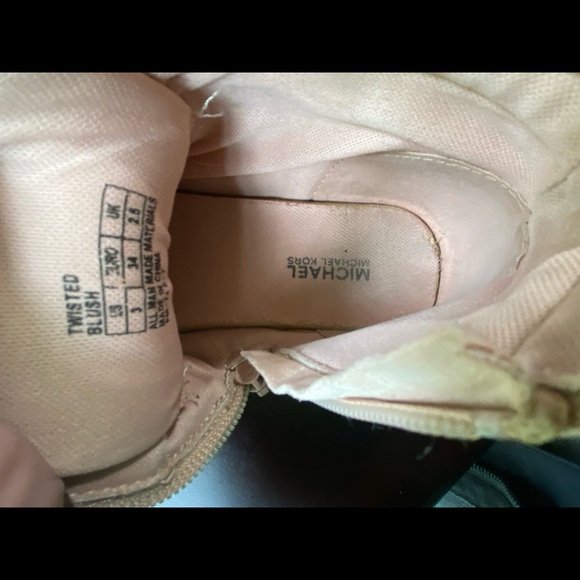 Michael Kors Girls hightop sneakers - Picture 5 of 5